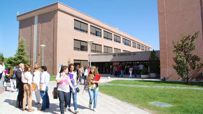 Jesús Vadillo Gutiérrez imparte una charla en la Universidad Francisco de Vitoria